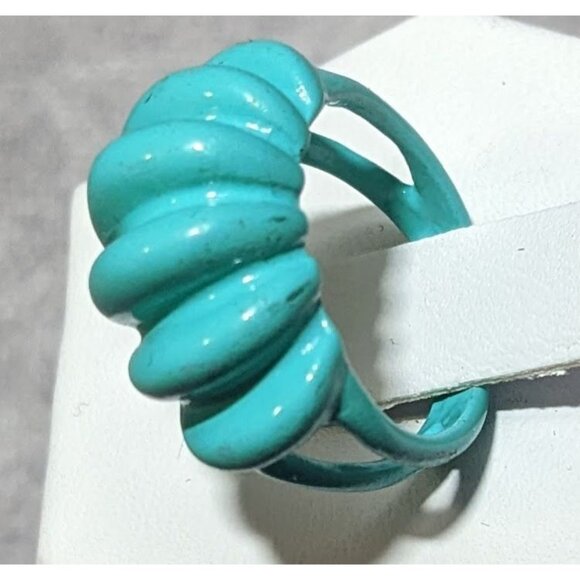 Mermaidcore Blue Scalloped Metal Enamel Coated Ring Size 5 - Picture 11 of 14